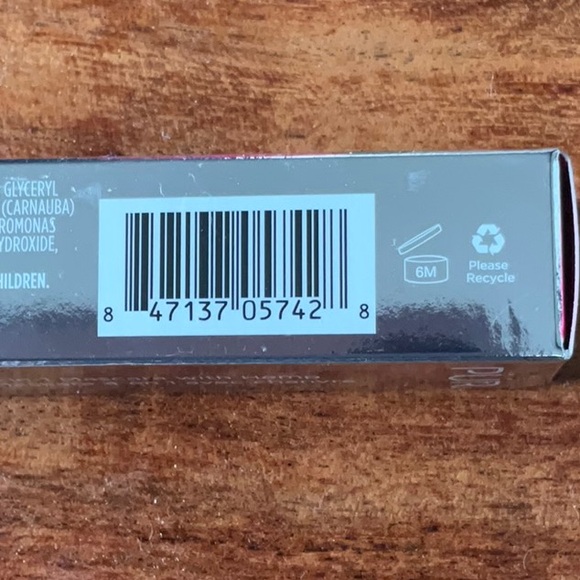 PUR MASCARA - Picture 3 of 3